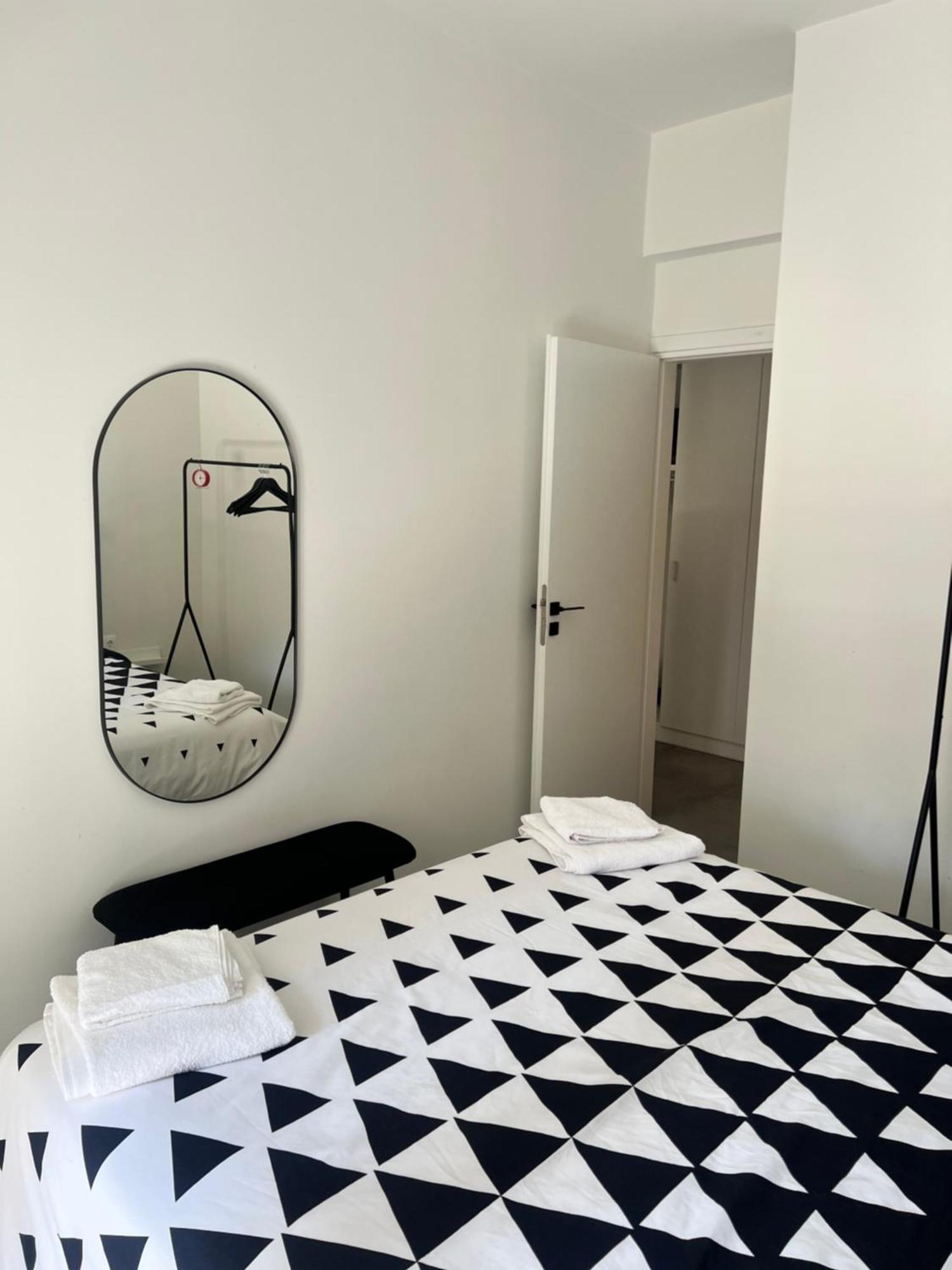Railway Station Vibe Appartement *